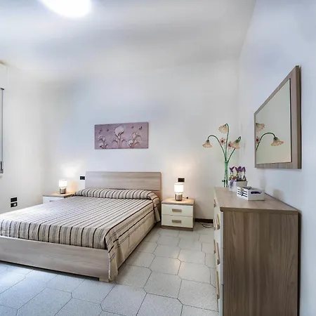 Apartment Villa Santa Maria Giardino Privato Vista Fiume