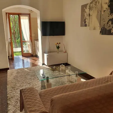Santa Maria - Giardino Privato - Vista Fiume شقة