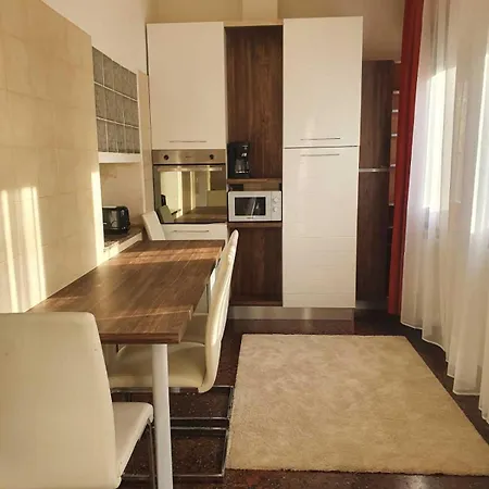 Apartment Villa Santa Maria Giardino Privato Vista Fiume