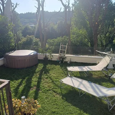 Apartment Villa Santa Maria Giardino Privato Vista Fiume